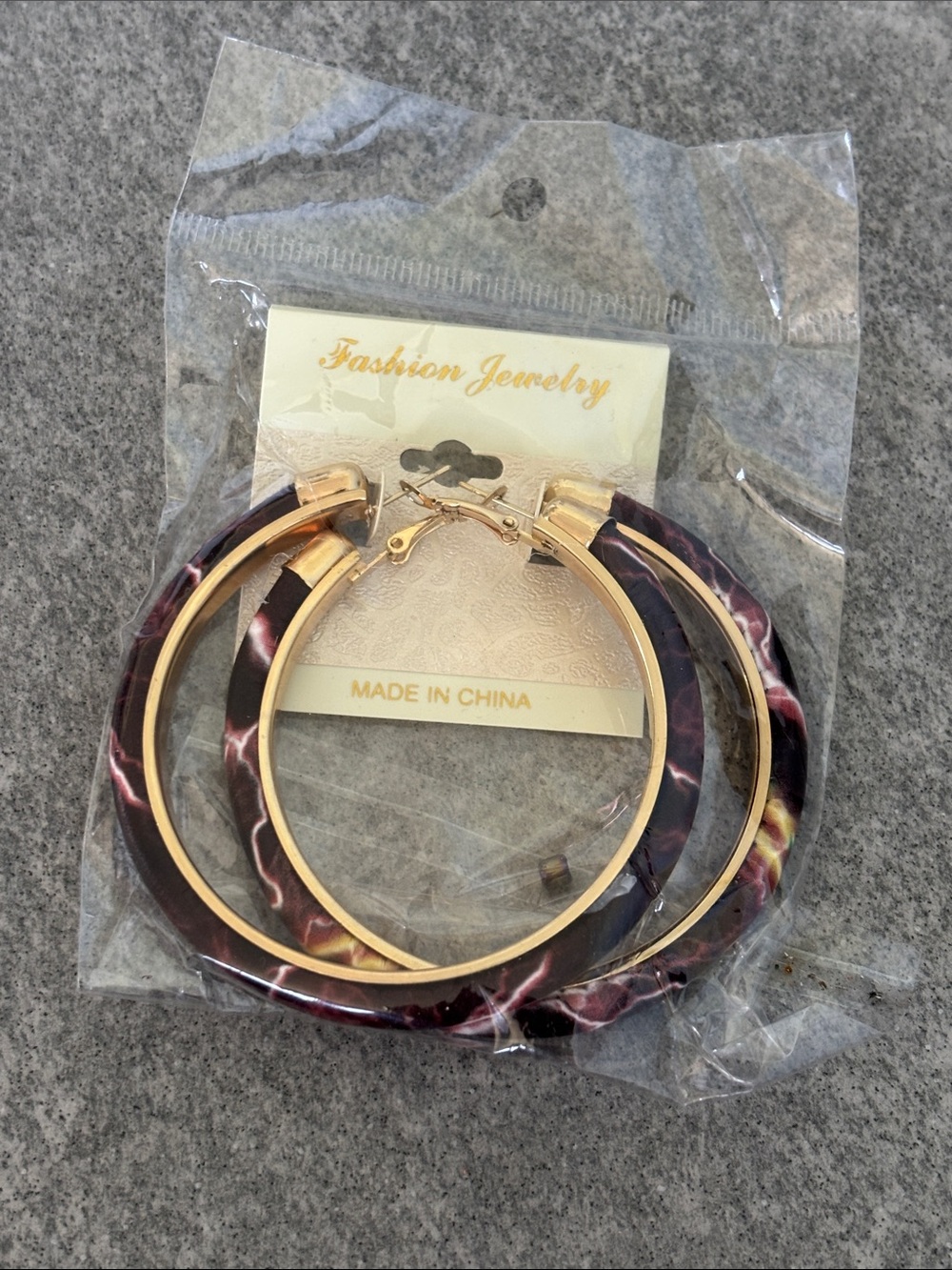 Fashion Jewelry Gold-Tone Hoop Earrings Marbled Purple Burgundy White Lightning